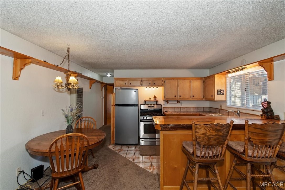 676 Pine Lane Property Photo 10