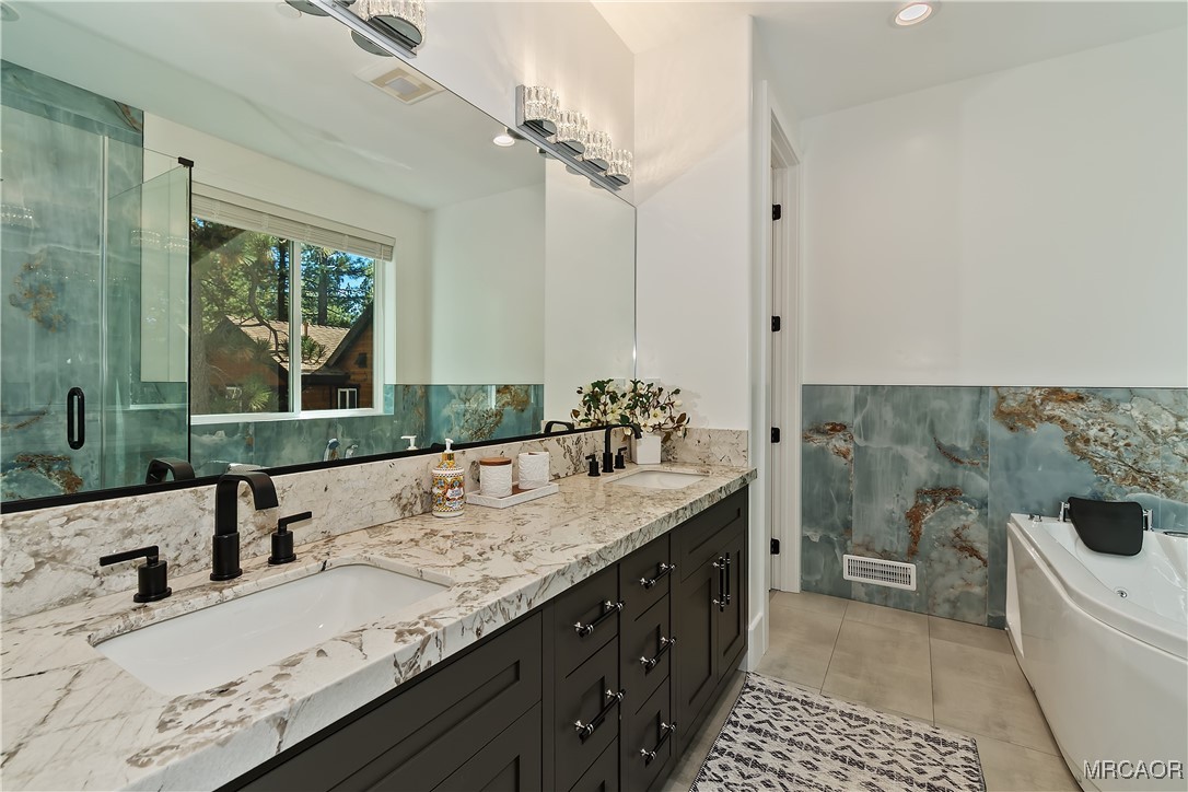 610 Blue Jay Road Property Photo 32