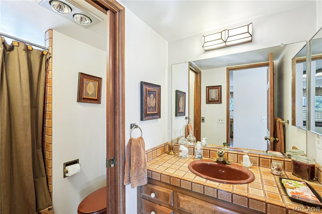 27403 Alpen Drive Property Photo 18