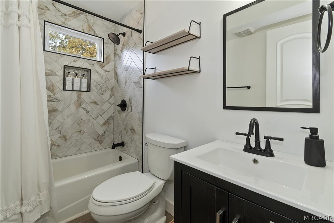 1051 Mound Street Property Photo 18
