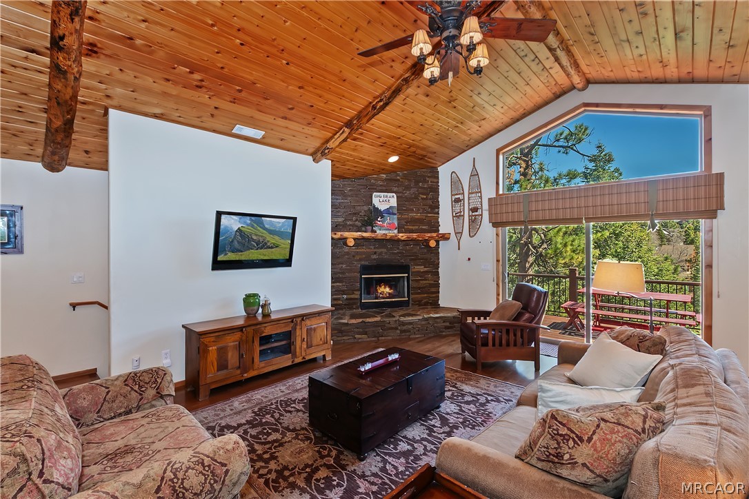 43336 Shasta Road Property Photo 3
