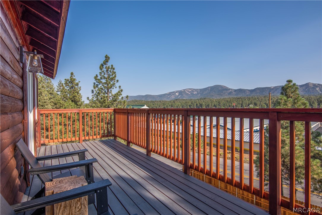 1002 White Mountain Drive Property Photo 12