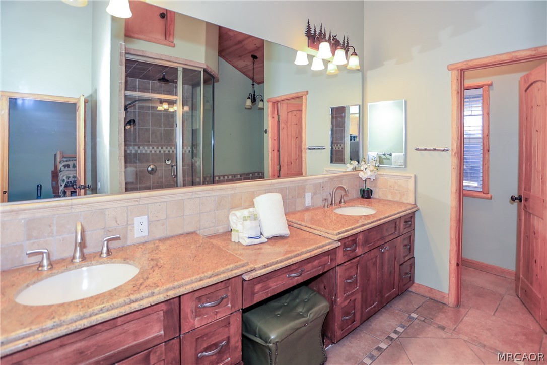 896 Sky High Drive Property Photo 33
