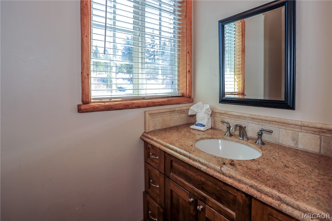 896 Sky High Drive Property Photo 38