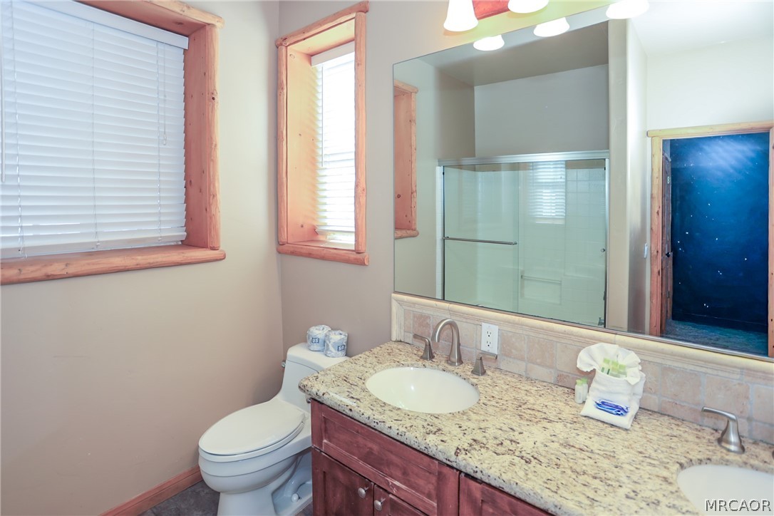 896 Sky High Drive Property Photo 40