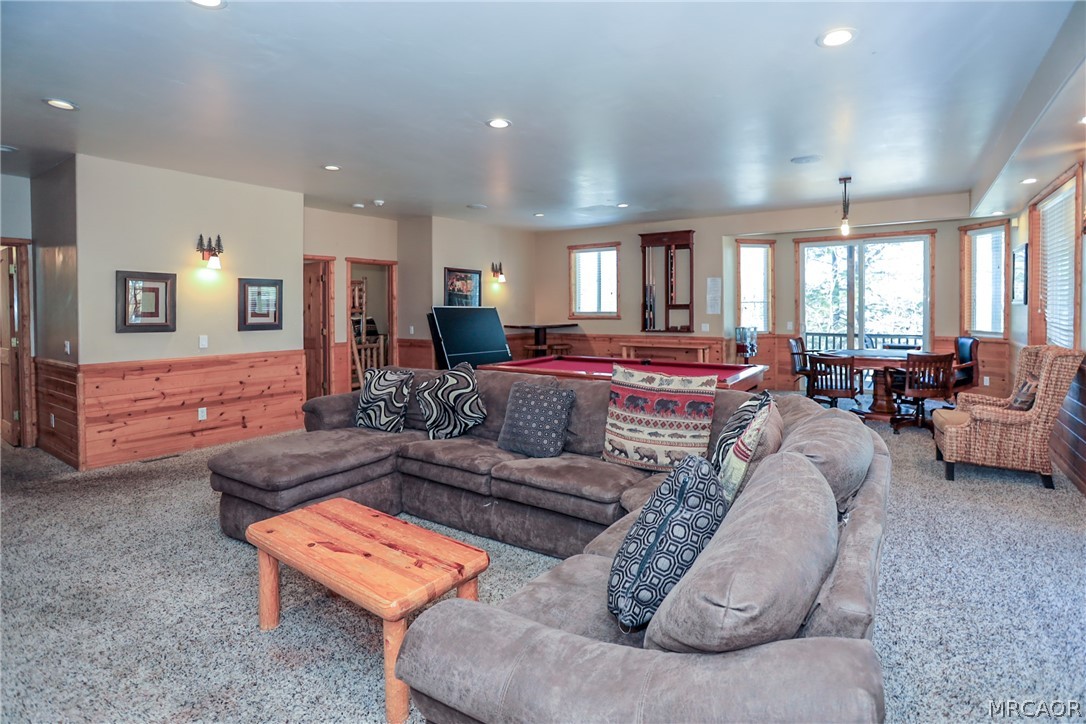 896 Sky High Drive Property Photo 44