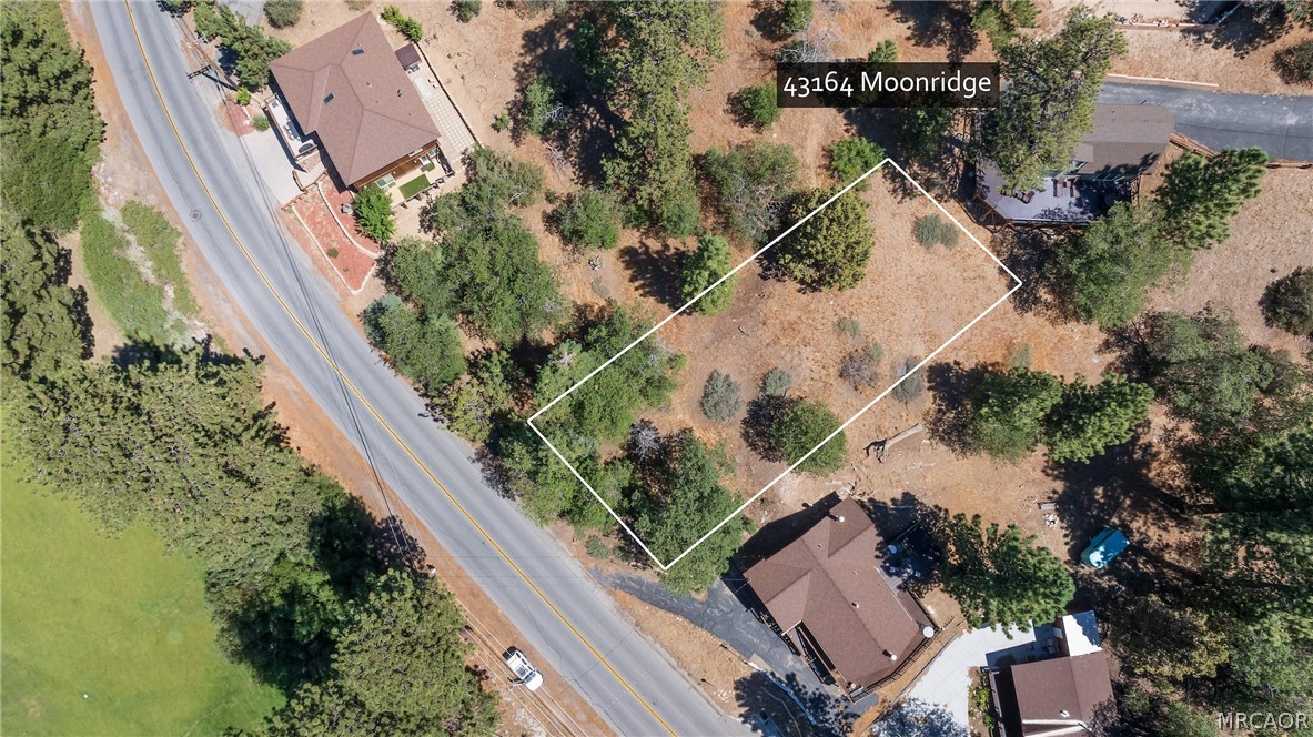 43164 Moonridge Road Property Photo 5
