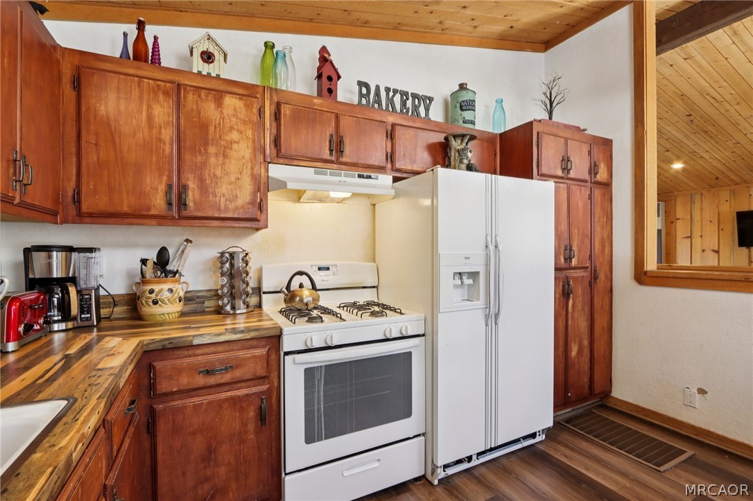 788 Silver Tip Drive Property Photo 14