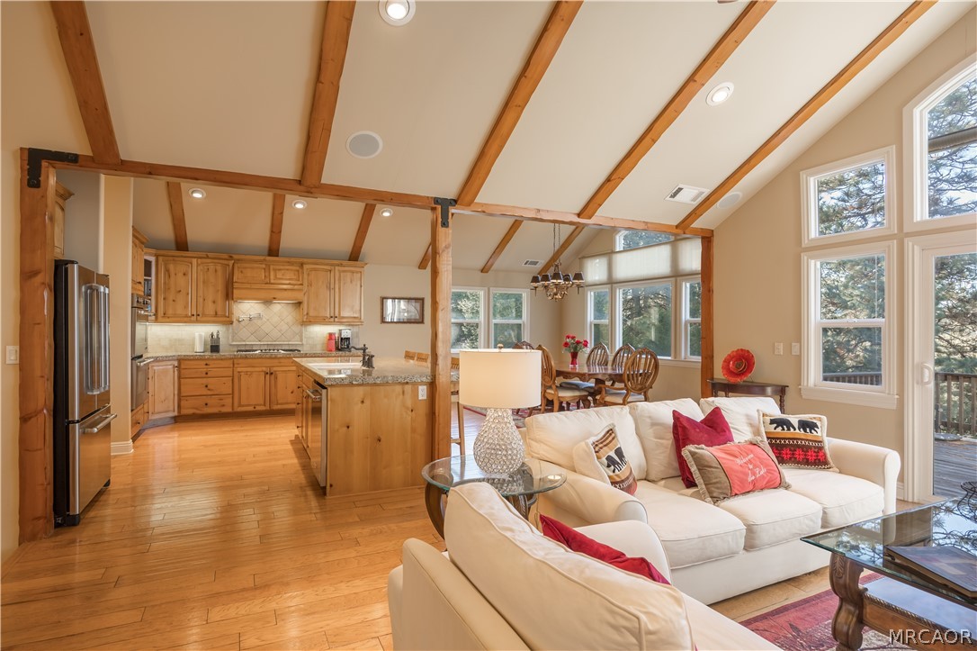 173 Grizzly Road Property Photo 8
