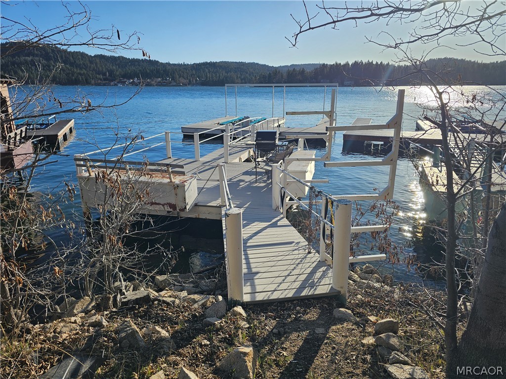 N 295 North Shore Rd B Property Photo 1