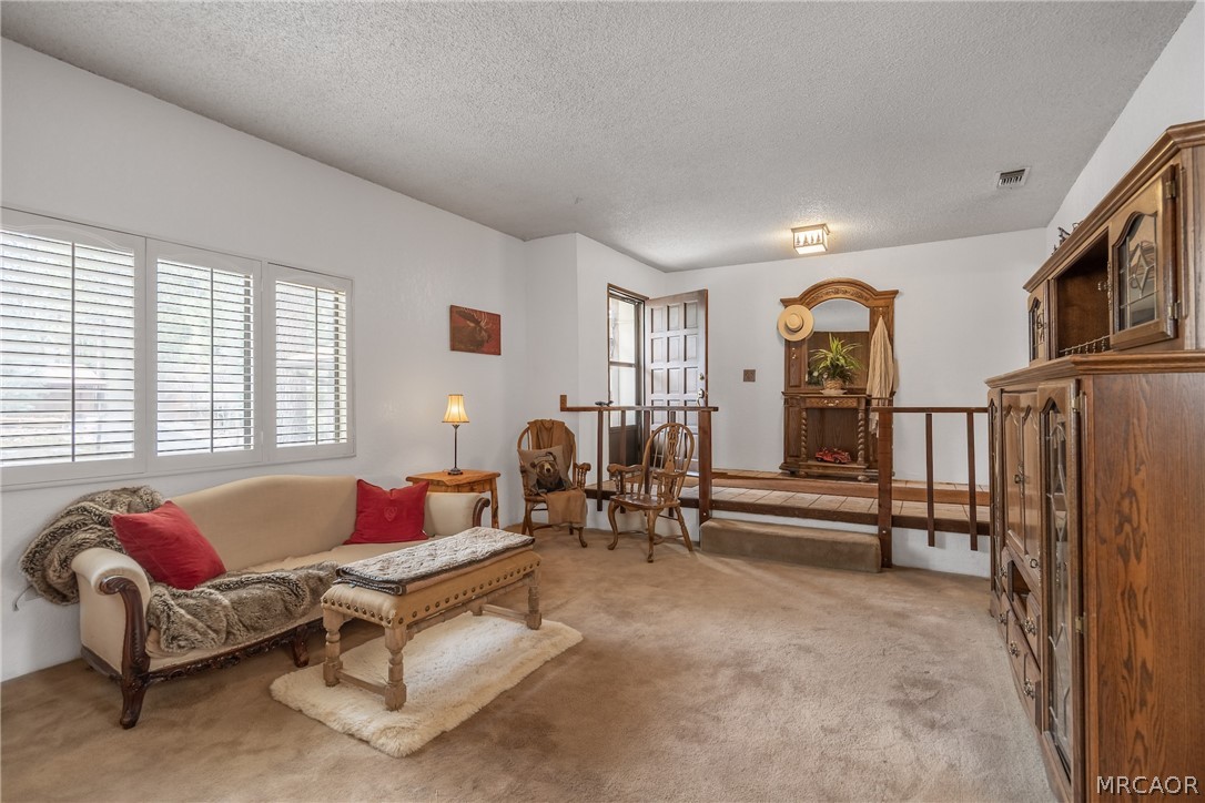 420 Dorset Drive Property Photo 7