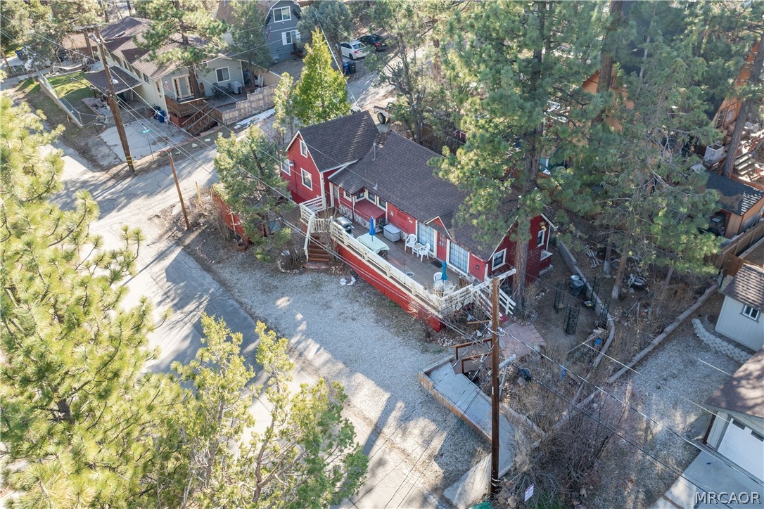 331 Mullins Drive Property Photo 3