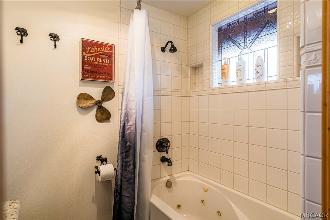 1127 Crags Lane Property Photo 21