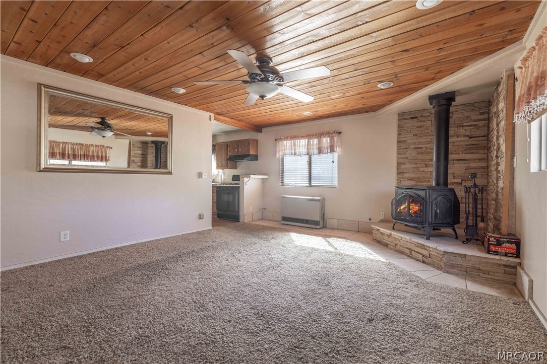 132 Angeles Boulevard Property Photo 4