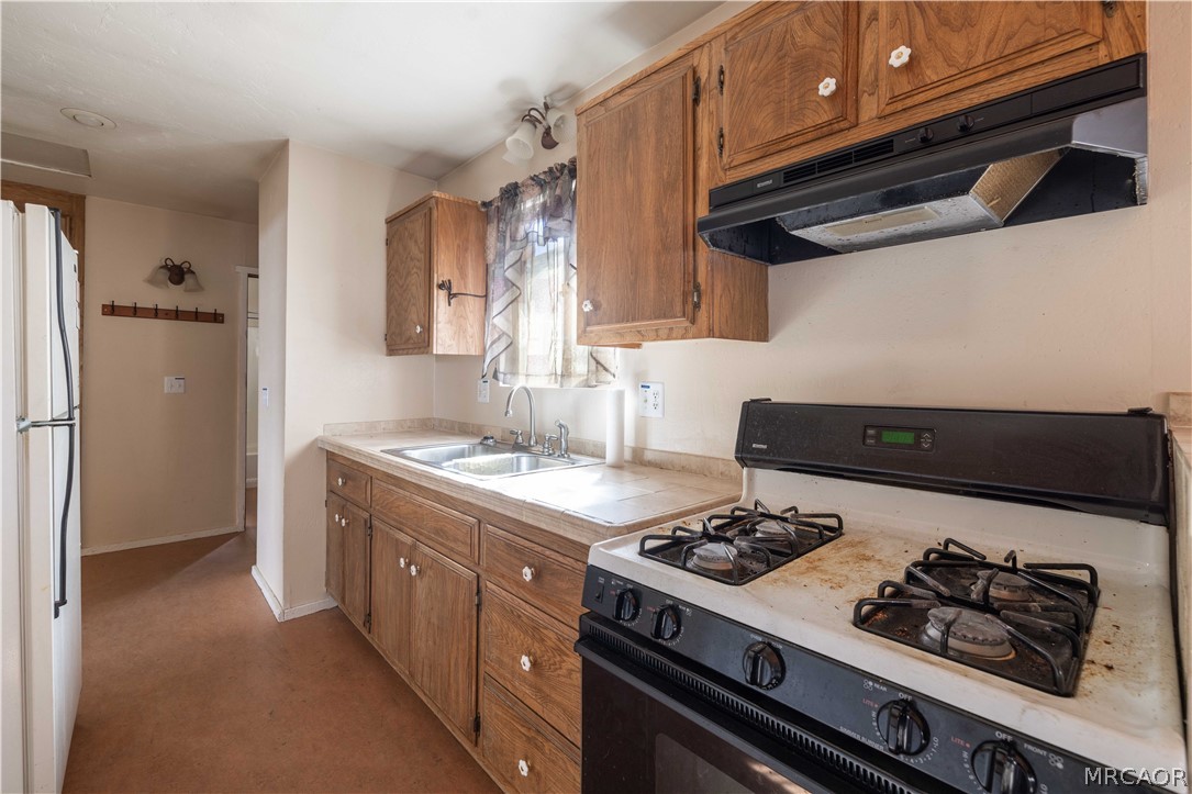 132 Angeles Boulevard Property Photo 7