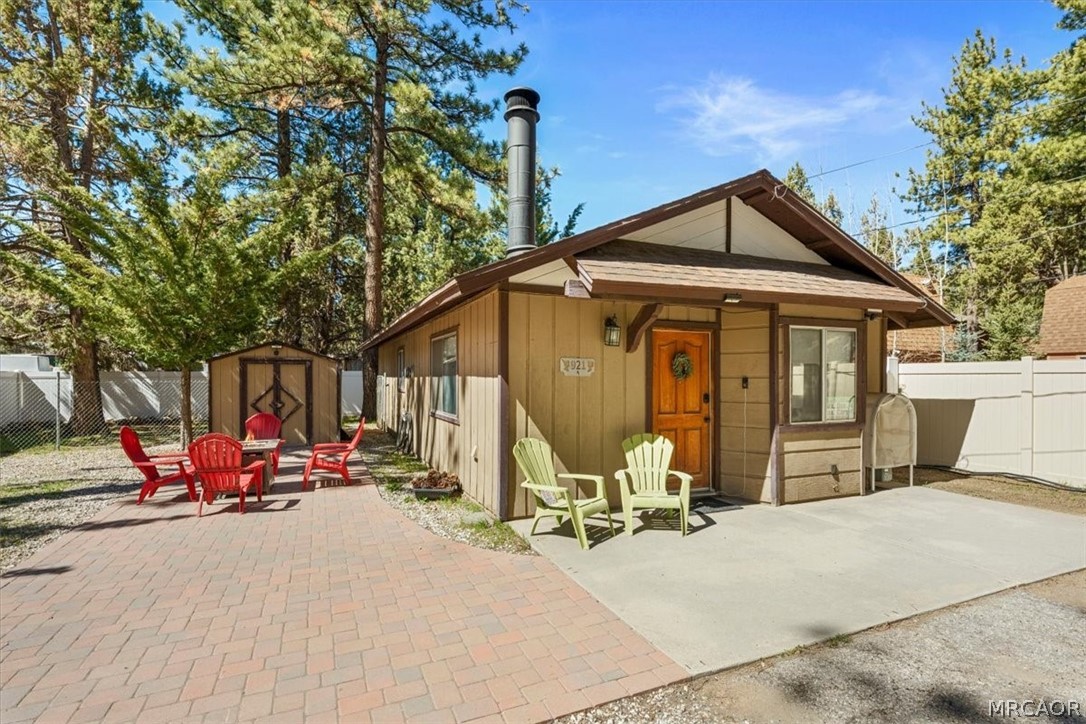 921 Wendy Avenue Property Photo 2