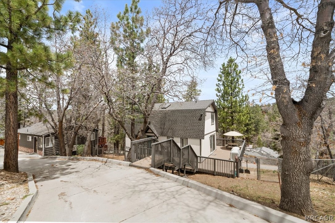 43289 Shasta Road Property Photo 4