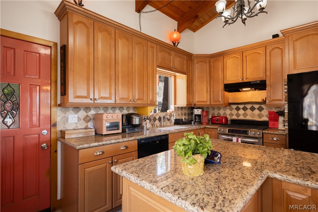 39563 Raccoon Drive Property Photo 12