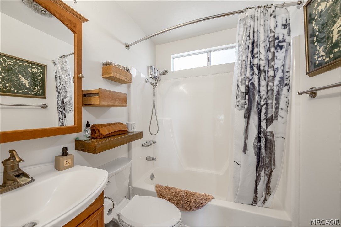 39563 Raccoon Drive Property Photo 17
