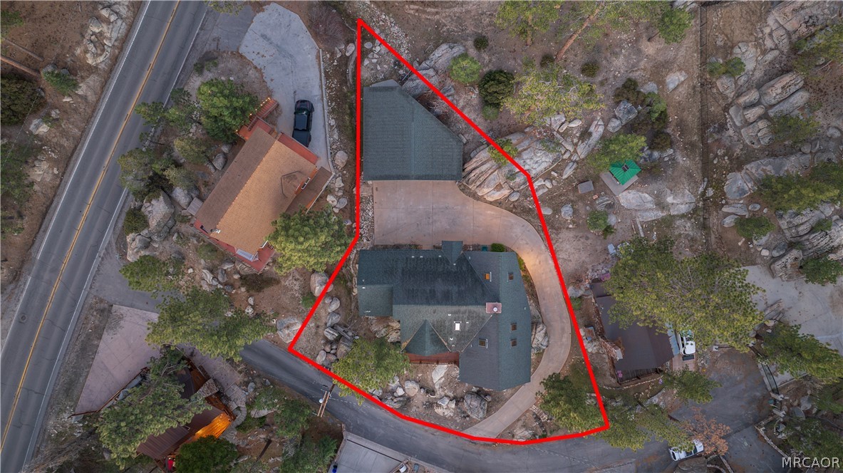 826 Boulder Road Property Photo 4