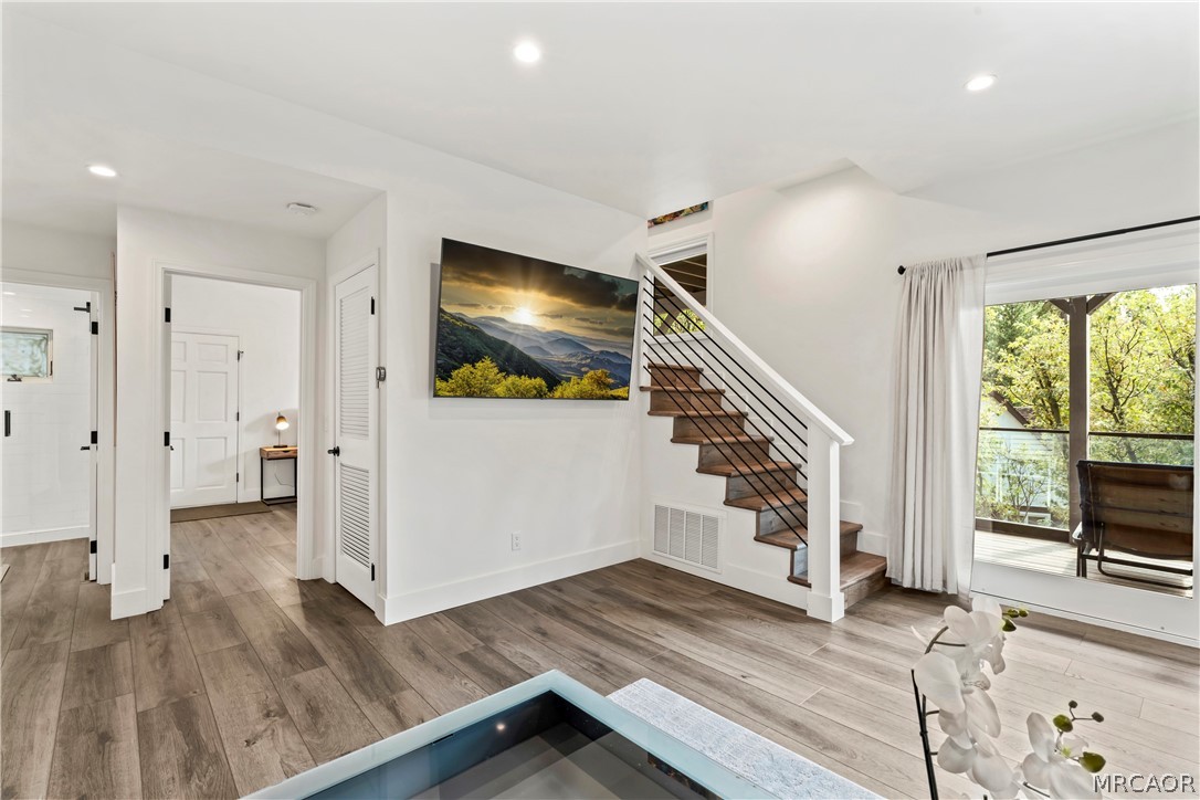 28744 Palisades Drive Property Photo 10