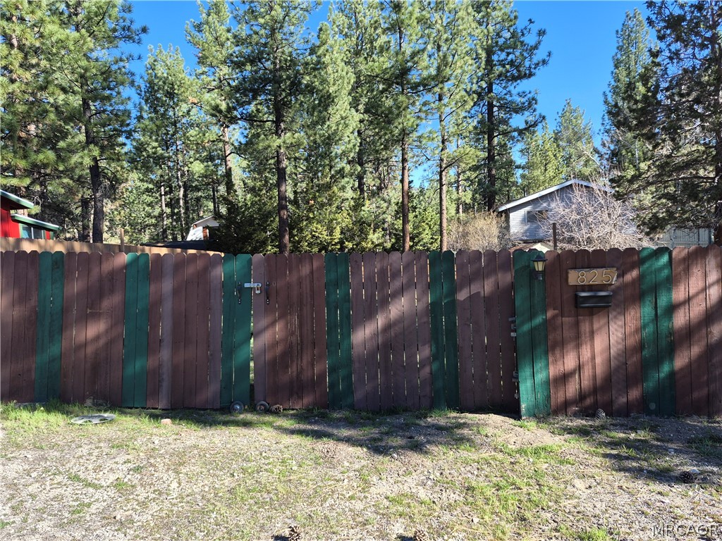 825 East Big Bear Boulevard Property Photo 7