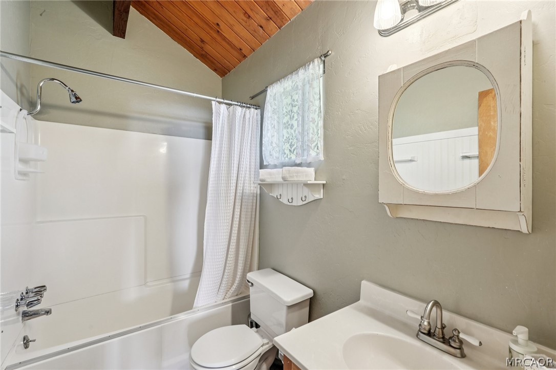 2409 Spring Oak Drive Property Photo 16