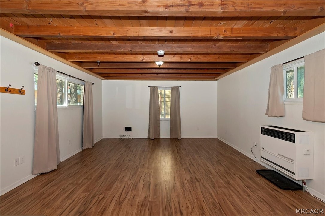 437 Booth Way Property Photo 5