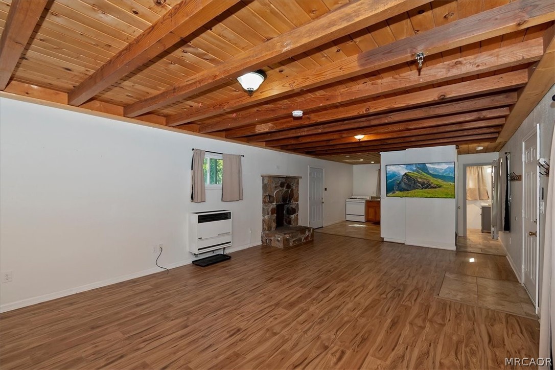 437 Booth Way Property Photo 6