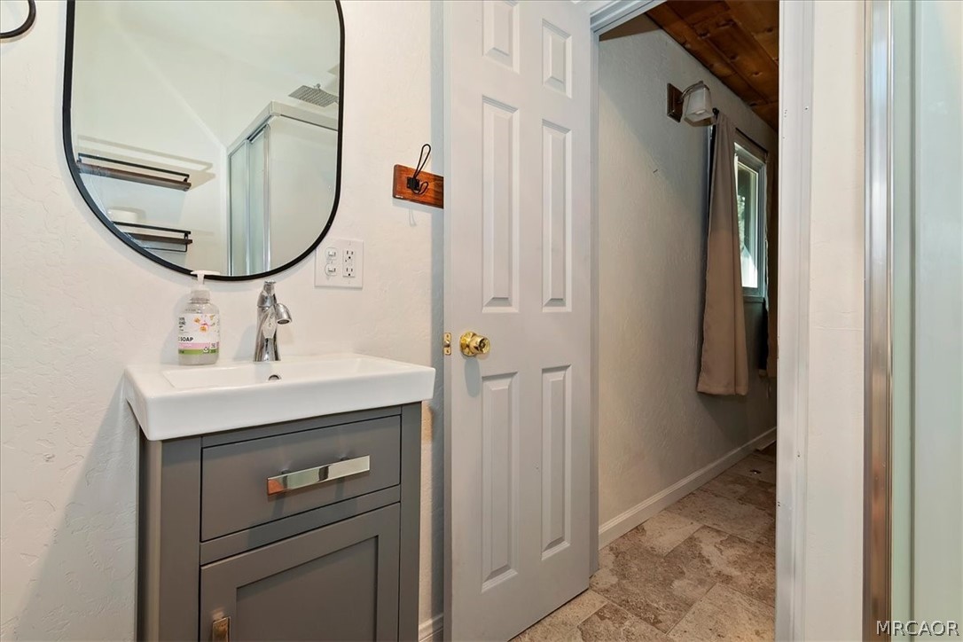 437 Booth Way Property Photo 17