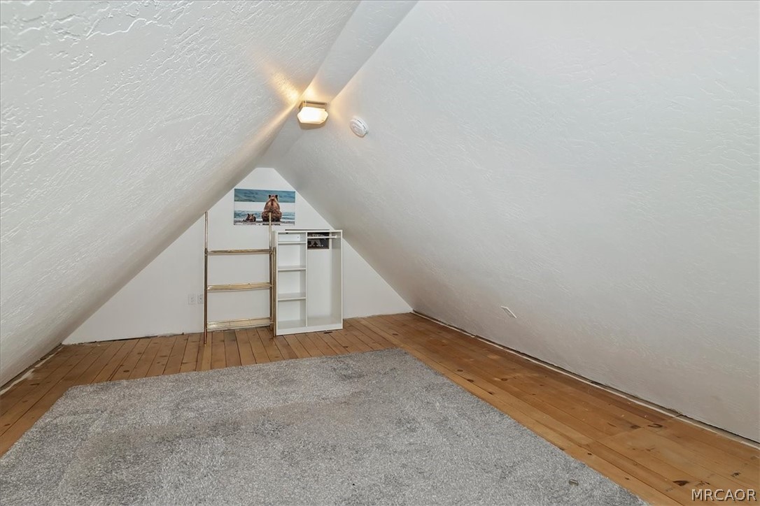 437 Booth Way Property Photo 18