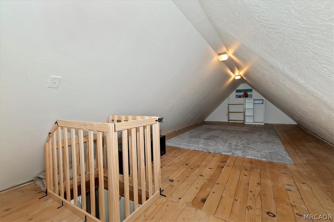437 Booth Way Property Photo 20