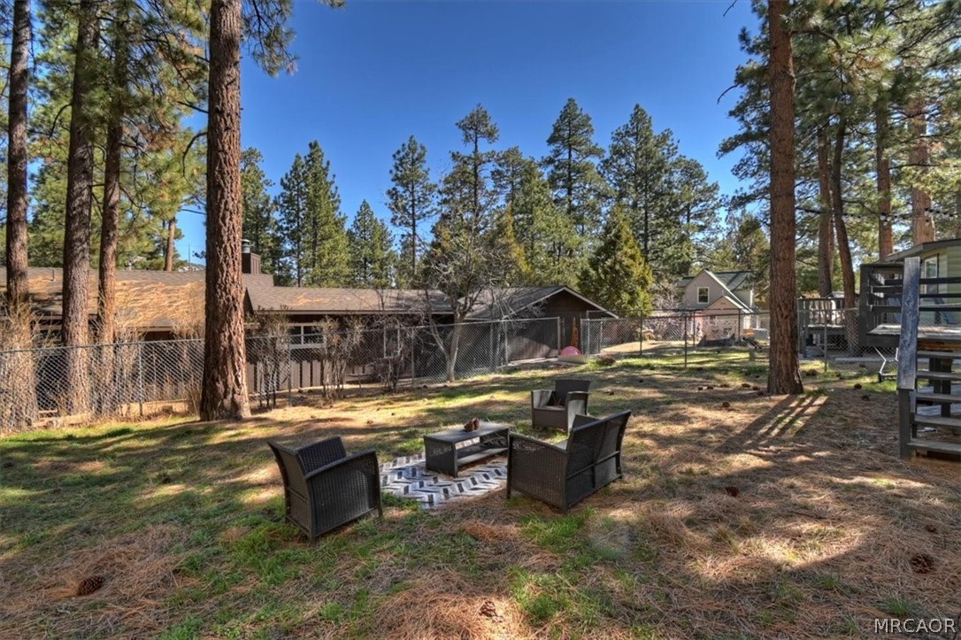437 Booth Way Property Photo 25