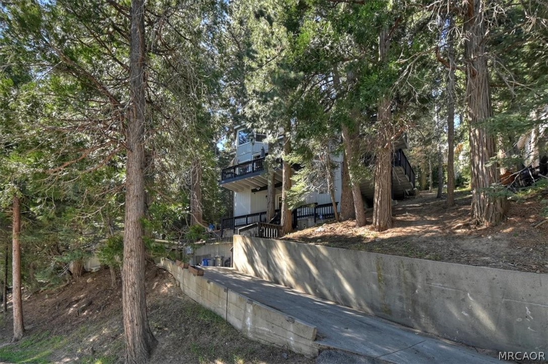 24607 Altdorf Drive Property Photo 2