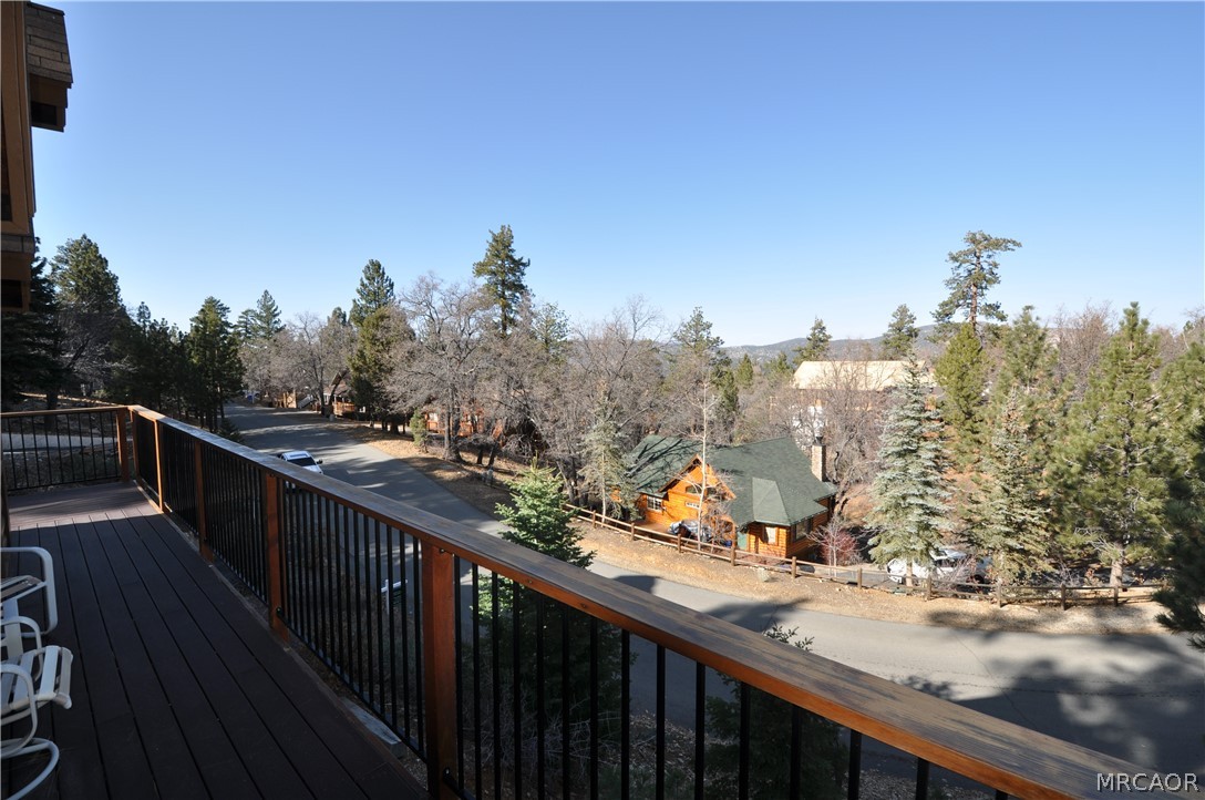 1419 Klamath Road Property Photo 4
