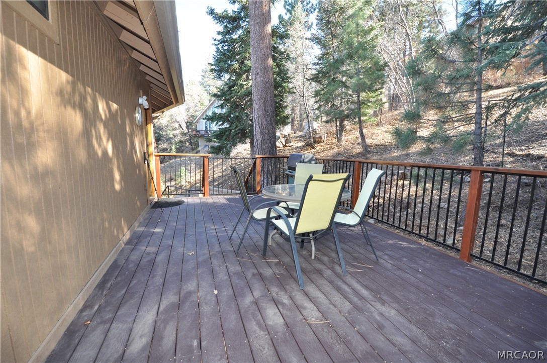 1419 Klamath Road Property Photo 11