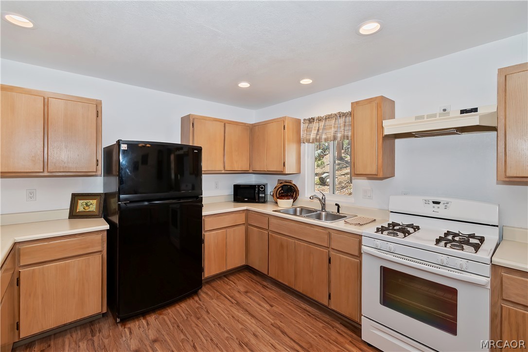 39298 Lark Road Property Photo 10
