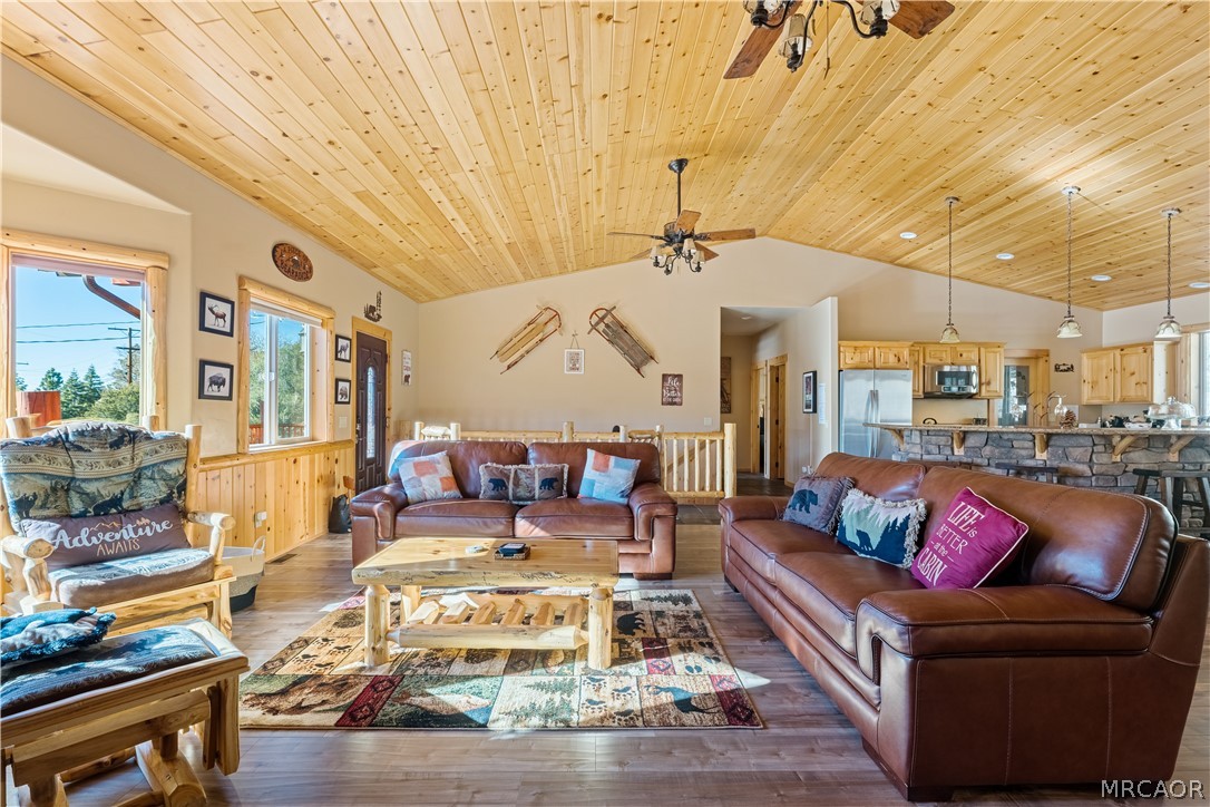 43628 Yosemite Drive Property Photo 6