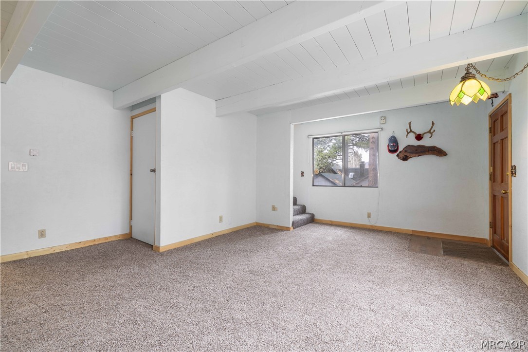 542 Cottage Lane Property Photo 13