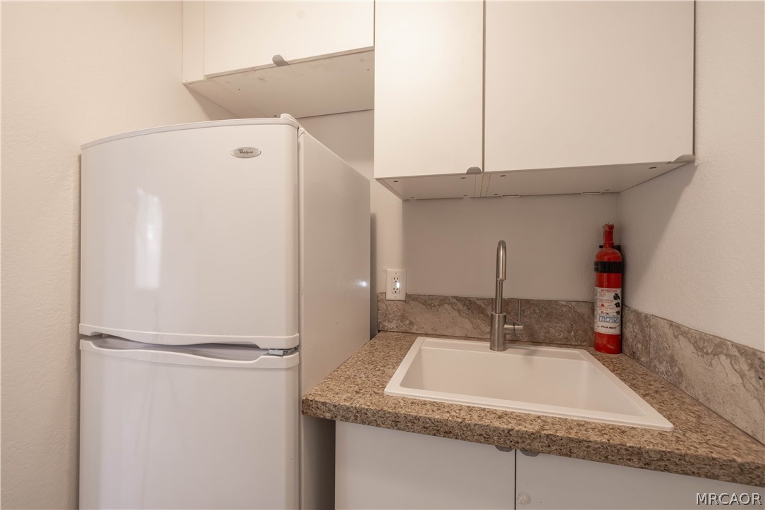 542 Cottage Lane Property Photo 43