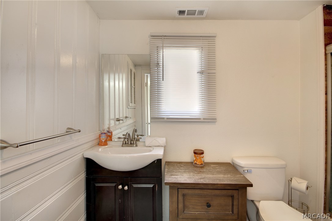 986 Cameron Drive Property Photo 15