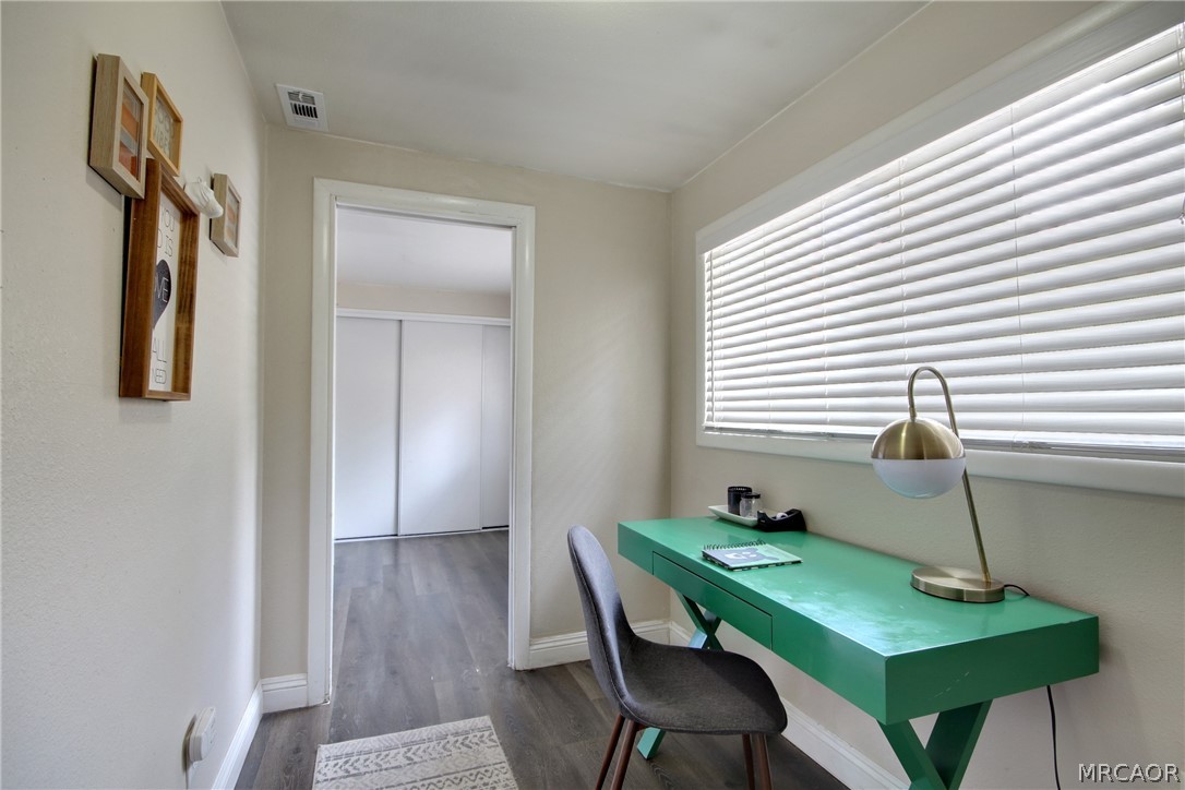 986 Cameron Drive Property Photo 29