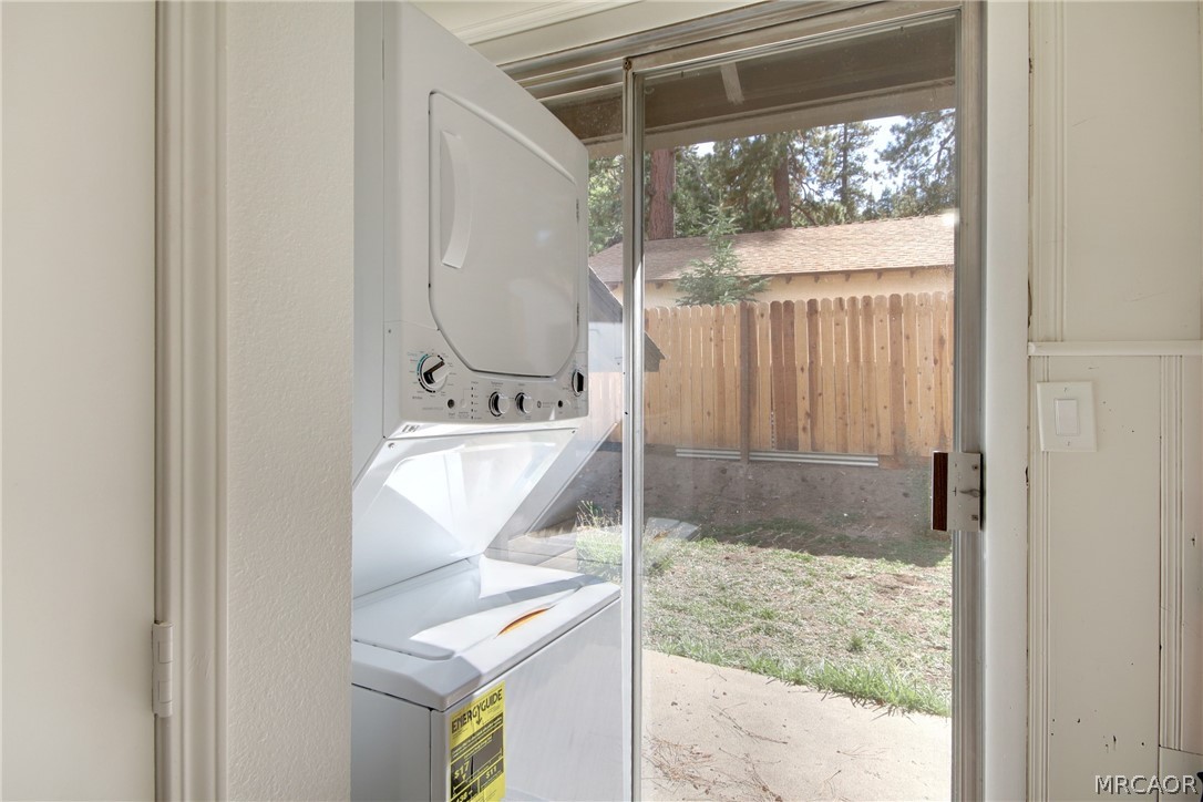 986 Cameron Drive Property Photo 31