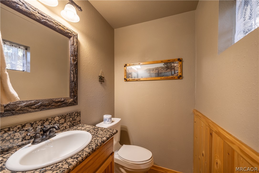 752 Cove Drive Property Photo 16