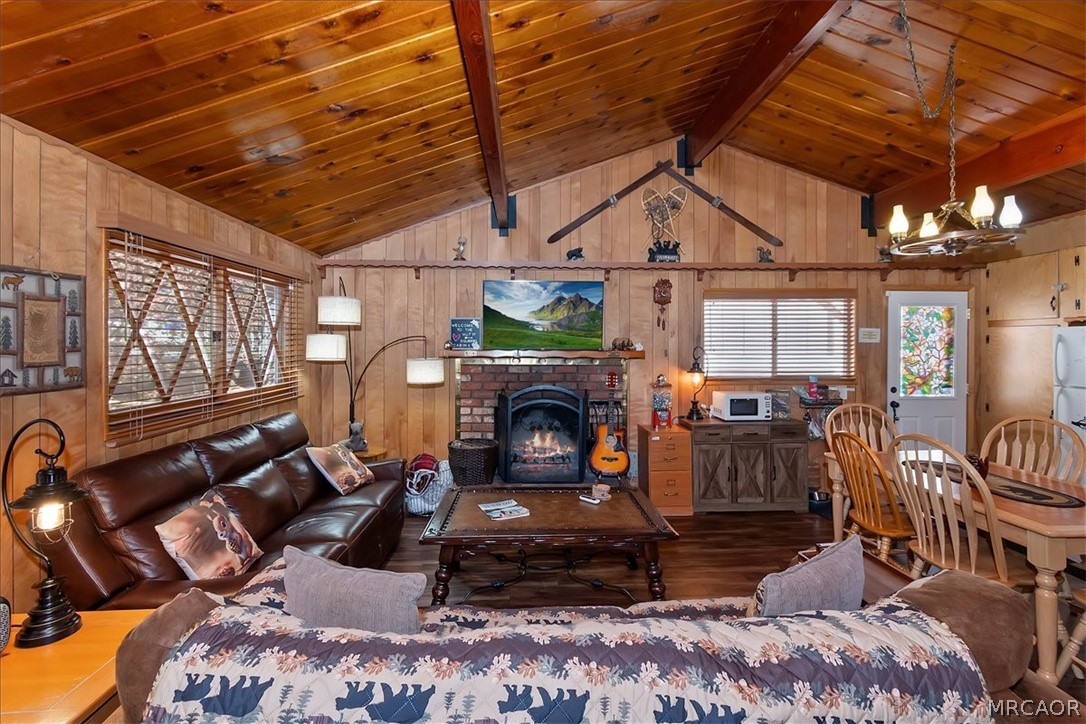 42697 Cougar Road Property Photo 9