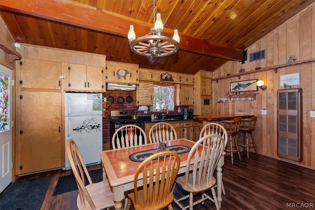 42697 Cougar Road Property Photo 12
