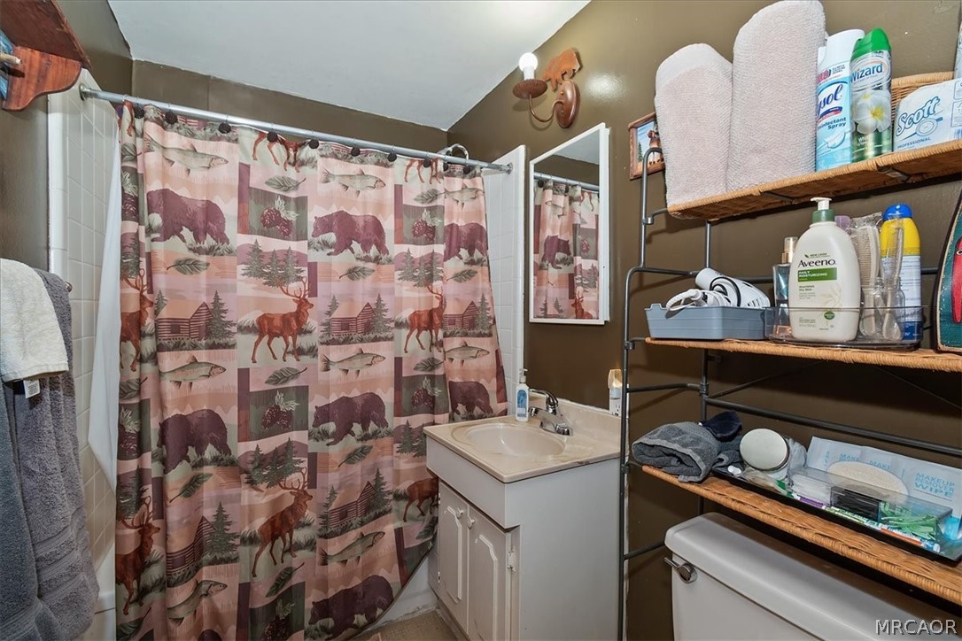 42697 Cougar Road Property Photo 17