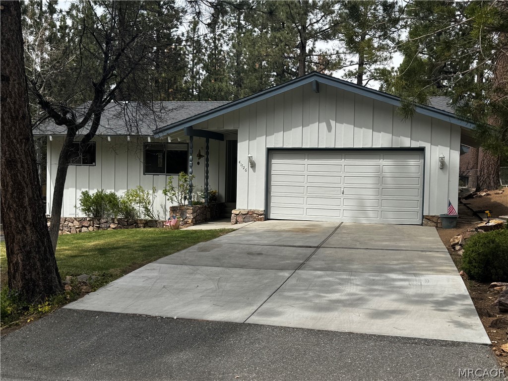 41726 Comstock Lane