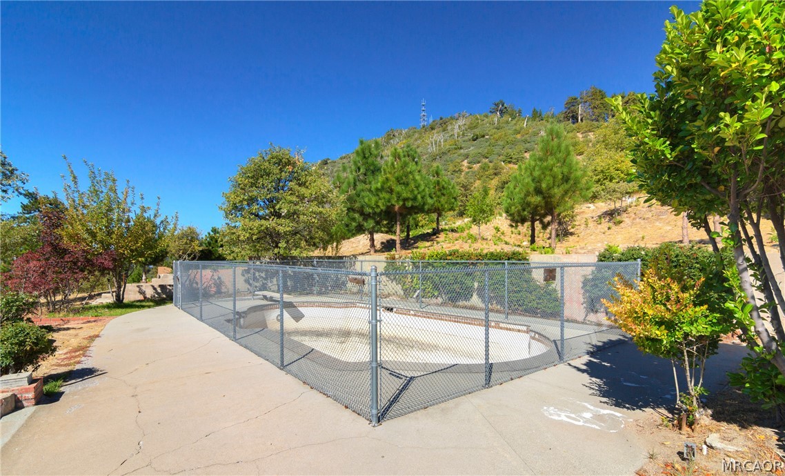 26262 Highway 18 Property Photo 14