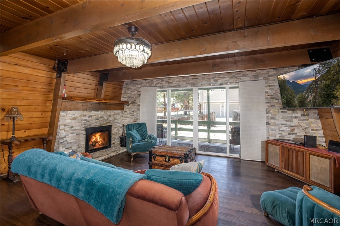 445 Elysian Boulevard Property Photo 3